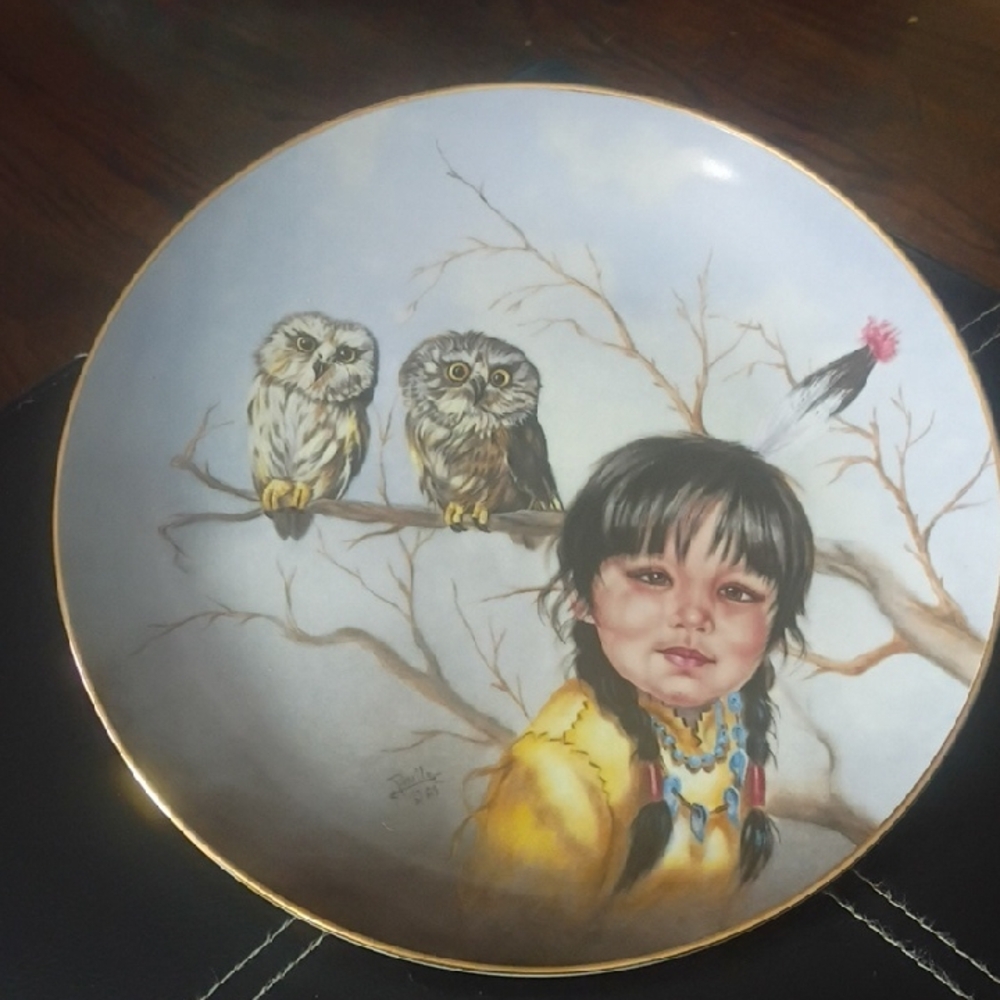 ArtAffects Fast Friends By Perillo Decorative Collector Plate # 2999A With Owls